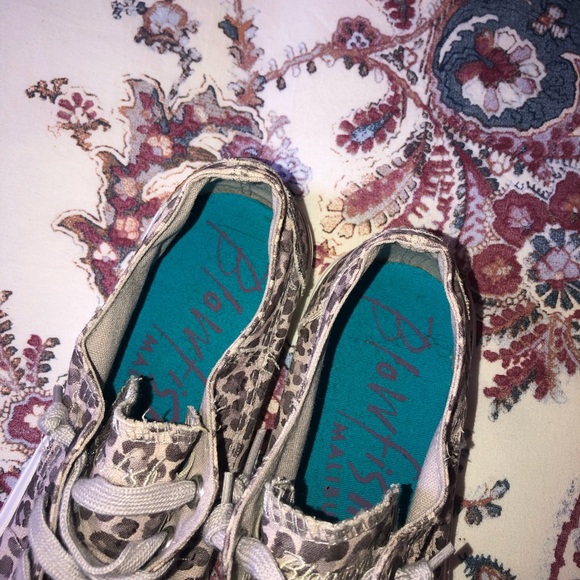 Blowfish Malibu plum leopard print sneakers - Picture 7 of 8